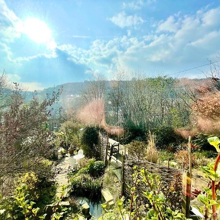 Nutclough Cottage - Log Fire And Valley View - Sleeps 2 Hebden Bridge Exterior photo